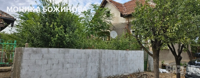 ПРОДАВАМ КЪЩА С ДВОР В СЕЛО ЛИПНИЦА/Врачанска област, снимка 2 - Къщи - 51942650