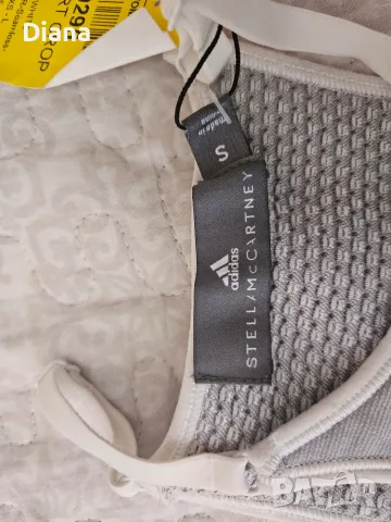 Ново бюстие но Adidas , снимка 2 - Спортни екипи - 55778434