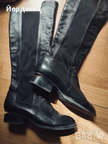Елегантни дамски кожени ботуши 
