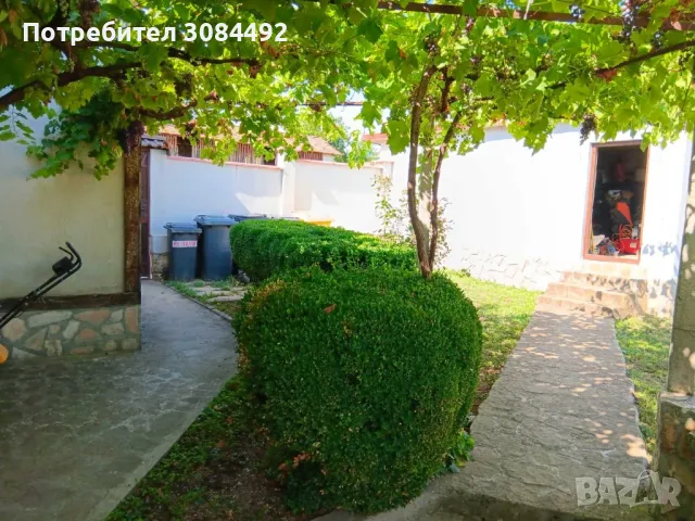 Къща продава с.Ловец на язовир Тича, снимка 2 - Къщи - 48282218