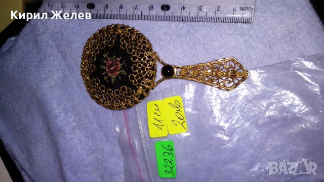 СТАРА БРОНЗОВА с ПОЗЛАТА и ВЕЗАН ТЕКСТИЛ ФИЛИГРАННА РАМКА от РЕТРО АР ДЕКО ДАМСКО ОГЛЕДАЛЦЕ 32236, снимка 9 - Други ценни предмети - 38258939