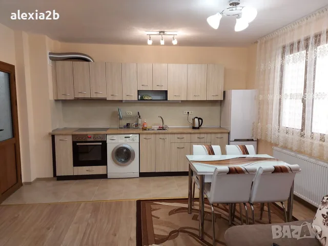 Давам под наем двустаен обзаведен апартамент в близост до Спортния интернат и Първи корпус на ЮЗУ 