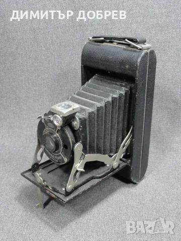 СТАР РЕТРО МЕХОВ ФОТОАПАРАТ EASTMAN KODAK BROWNIE PLIANT SIX-20 FOLDING CAMERA USA, снимка 2 - Антикварни и старинни предмети - 55717502