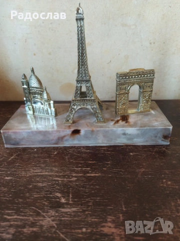 оригинален сувенир статуетка Париж Айфеловата кула , снимка 4 - Статуетки - 54121409