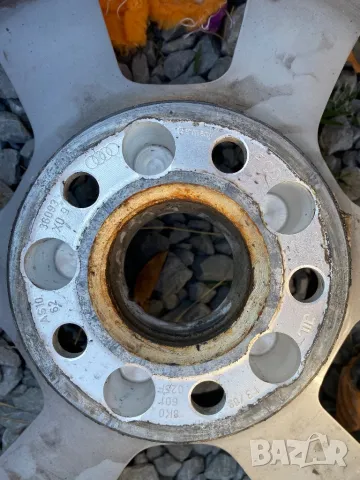 ауди 1 брой алуминиева джанта с гума 8k0601025f, снимка 2 - Части - 47369382