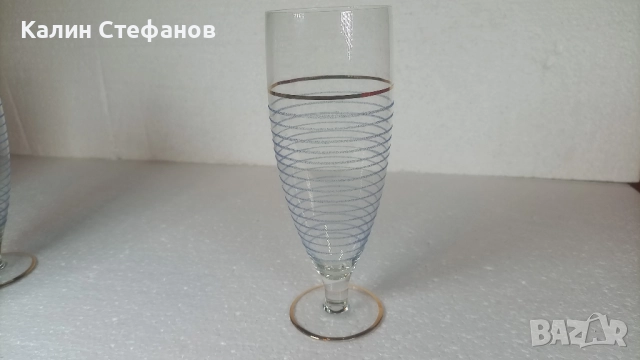 Страхотен ретро комплект за вино, шампанско, златни кантове, цветна синя посипка, 6 бр, снимка 5 - Антикварни и старинни предмети - 51570042