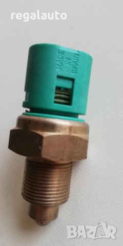 7700778781,Ключ,датчик светлини за движение на заден ход RENAULT 21 (87-94),MASTER 87 -,ESPACE 88-97, снимка 2 - Части - 31769245