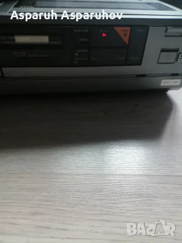 Видеокасетофон и видеокамера HITACHI VIDEO SYSTEM VT 8E & HITACHI VK C1500E, снимка 14 - Камери - 48508853