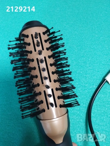 Подсушаваща и оформяща четка за коса, снимка 2 - Преси за коса - 53932238