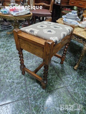 Прекрасна антикварна английска дървена табуретка стол за пиано , снимка 6 - Антикварни и старинни предмети - 52322549
