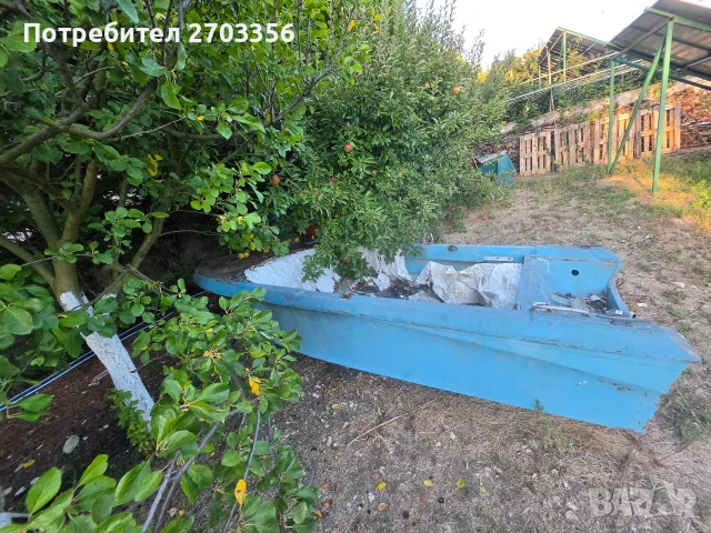 Лонката е L 4.30 ×W 1.70 ,здрава ,няма пробито ,с двойно дъно., снимка 2 - Воден транспорт - 56023159