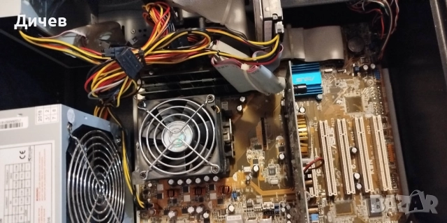 Стар компютър / електронна скрап / части