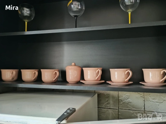 Комплект 6 чаши и една захарница