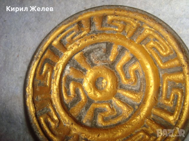 МНОГО СТАРА МАСИВНА ОЛОВНА с ПОЗЛАТА КЛАСИЧЕСКИ ОРНАМЕНТИРАНА АПЛИКАЦИЯ ОБКОВ УКРАСА за ПОРТА 30948, снимка 8 - Антикварни и старинни предмети - 38138303