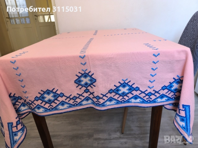 Красиви покривки за маси от ХХ век, снимка 10 - Други ценни предмети - 39108297