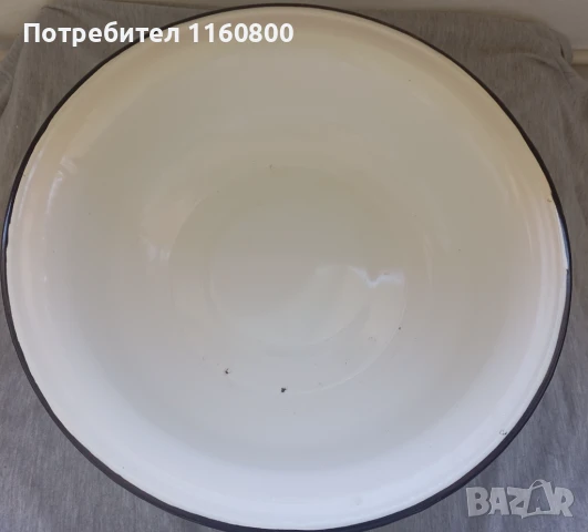 Голяма емайлирана купа