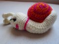 Ръчно плетена играчка охлюв, снимка 2