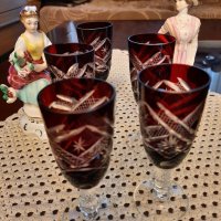 Червен кристал чаши за ракия, снимка 1 - Чаши - 40494914