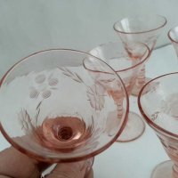 Антикварни чашки  за ракия цветно розово стъкло, снимка 8 - Антикварни и старинни предмети - 31029183