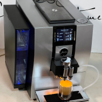 Кафемашина кафе автомат JURA Z6 с гаранция, снимка 3 - Кафемашини - 44803668