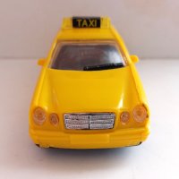 Пластмасова количка Mercedes Benz Taxi, снимка 6 - Колекции - 42064455