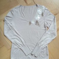 нежна дамска блуза с пайети, снимка 1 - Блузи с дълъг ръкав и пуловери - 30244734