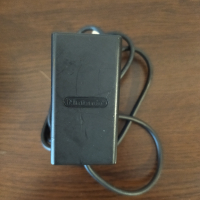 Продавам оригинален адаптер за Nintendo Switch/Lite, снимка 2 - Аксесоари - 44931936