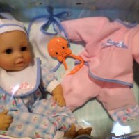 НОВО! Реалистична кукла-бебе с аксесоари, снимка 4 - Кукли - 31285277