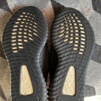 adidas Yeezy Boost 350 V2 Low Black Non-Reflective, снимка 6 - Маратонки - 44422610