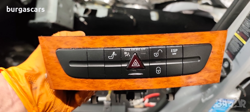 Панел A 211 680 0552 Mercedes E220 W211 2.2CDI - 90лв, снимка 1