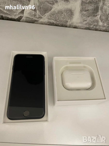 Iphone SE 2022 128GB 83% Battery + Airpods pro 2th , снимка 1