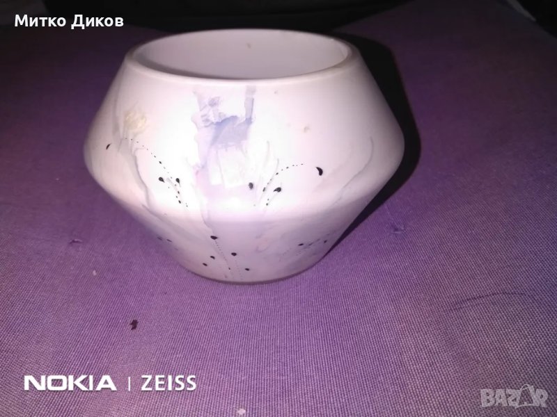 Гравирана и емайлирана стъклена ваза Н-85мм  и фи горе-83мм и долу 80мм отлична, снимка 1