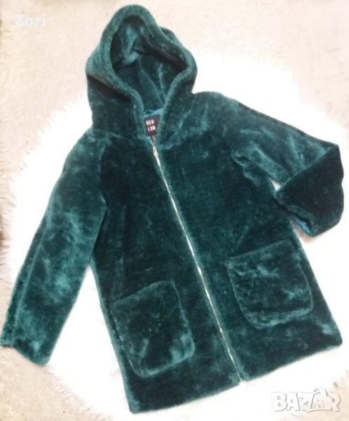 Удължено зелено пухкаво палто в цвят зелено-петролио, снимка 1