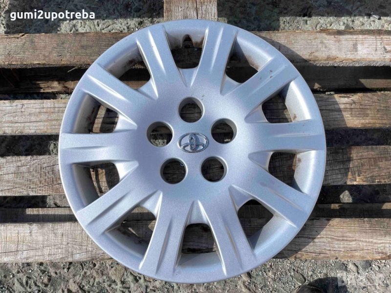 16 цола Тас Toyota Avensis 91767A0 Оригинал, снимка 1