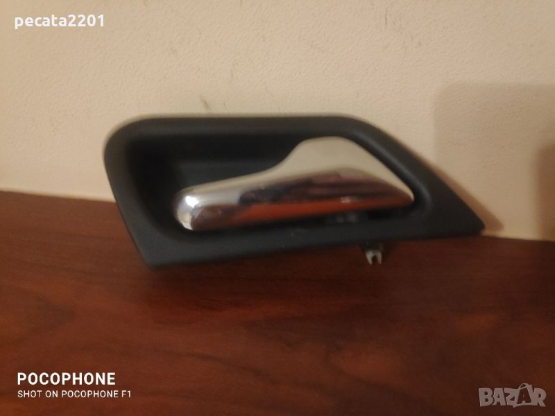 Продавам - оригинална вътрешна дръжка за предна дясна врата, снимка 1