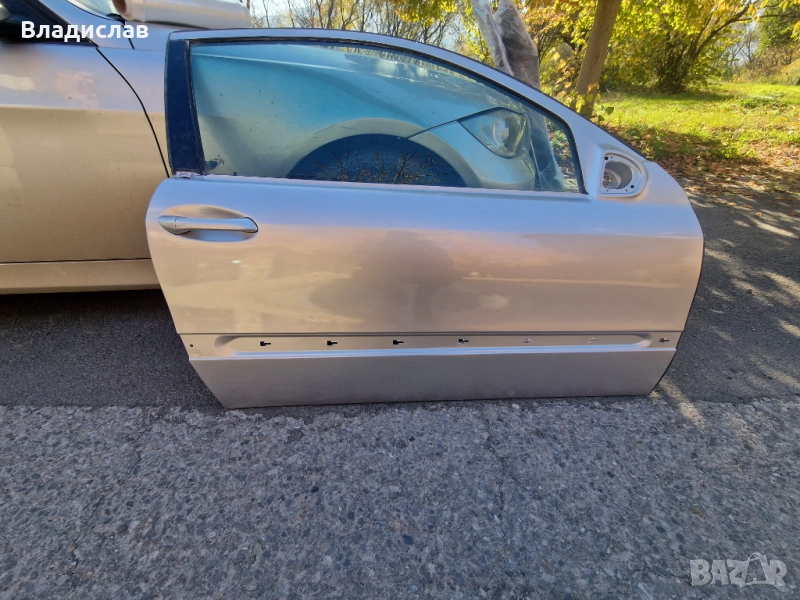 Предна дясна врата Mercedes C-Class W203 sport coupe , снимка 1