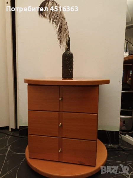 Нощни шкафчета и тоалетка от чам, снимка 1