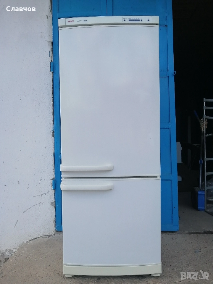 Хладилник с долен фризер Bosch среден 155 см , снимка 1