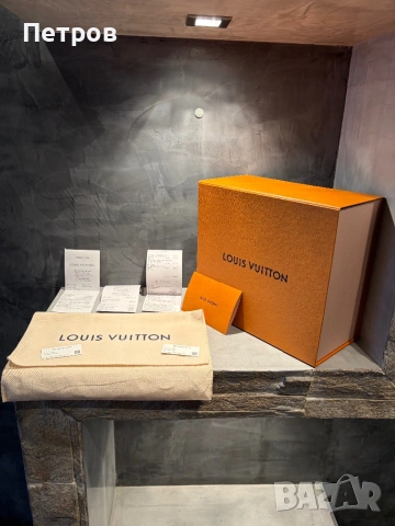 100% ОРИГИНАЛЕН Louis Vuitton Clutch Voyage MM + бележки и кутия, снимка 10 - Чанти - 54045199