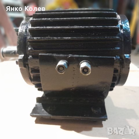 Трифазен елдвигател 380w /1450об./мин. приспособен за колонна бормашина Райдер с колона ф72мм., снимка 6 - Електродвигатели - 40523242