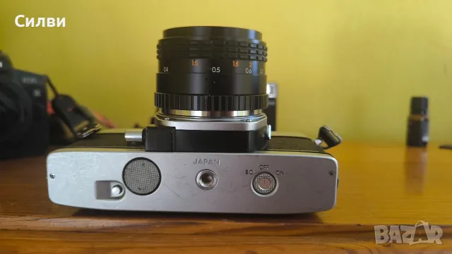 Minolta SRT 303b, снимка 4 - Фотоапарати - 55992044