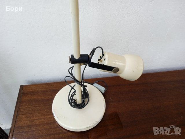 Настолна лампа, снимка 3 - Настолни лампи - 40753520