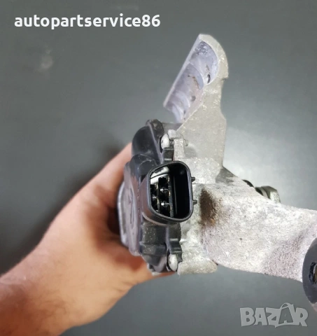 Мотор за предни чистачки за Subaru Legacy Estate 2.0D (2008) , снимка 3 - Части - 54217823