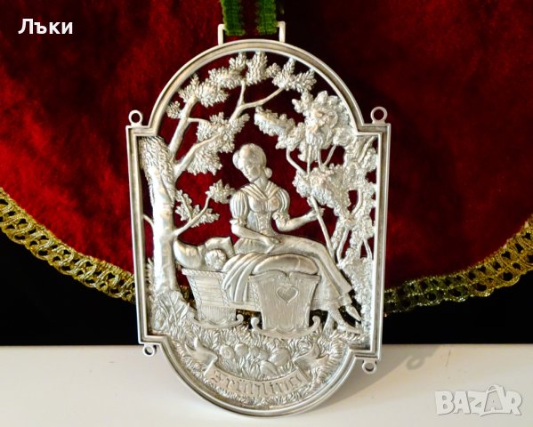 Плакет,пано,картина от калай Пролет,Майчинство. , снимка 2 - Антикварни и старинни предмети - 42752515