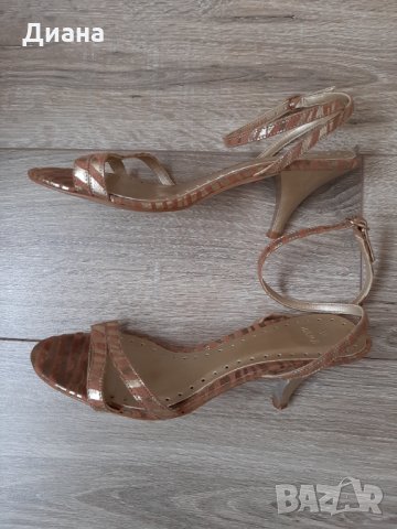 Оригинални сандали Zara, номер 37 , снимка 3 - Сандали - 31271260