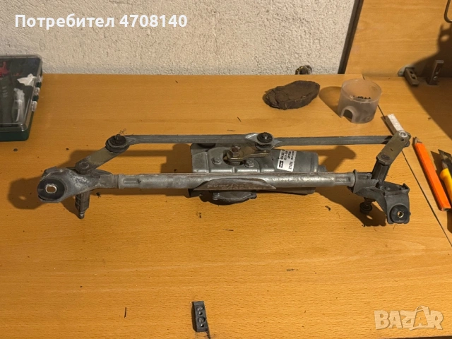 Моторче за чистачките Toyota Yaris, снимка 4 - Части - 53157349