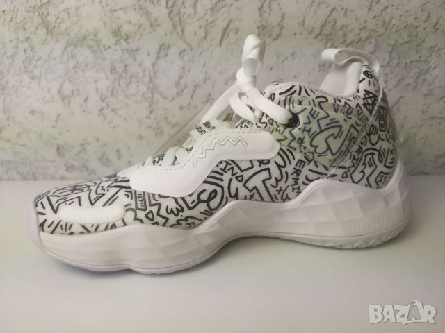 Дамски детски Маратонки Adidas Issue, снимка 4 - Маратонки - 39705981