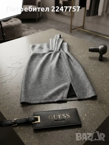 Оригинална рокля Guess размер М