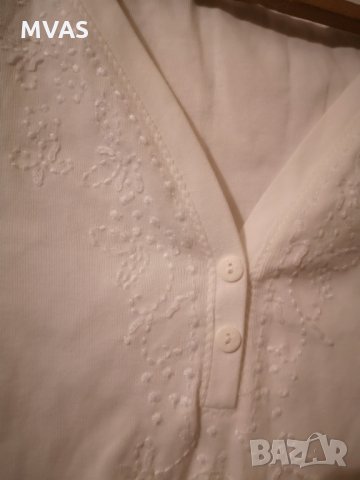 Нова M&S бяла блуза 3/4 ръкав с деколте M, снимка 3 - Блузи с дълъг ръкав и пуловери - 31893802