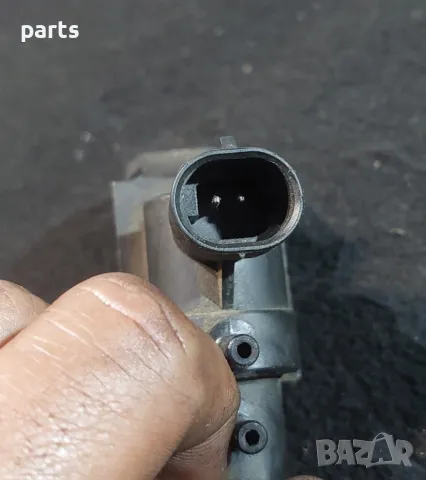 Вакуум Клапан 5.2
Jeep Гранд Чероки ZG, снимка 5 - Части - 48658551